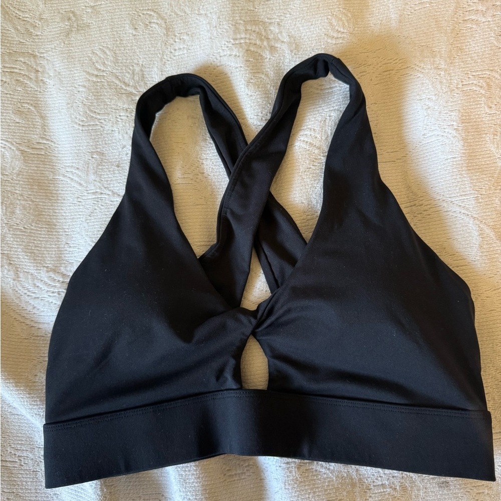 Black Women's fabletics Cross-Back sports Bra